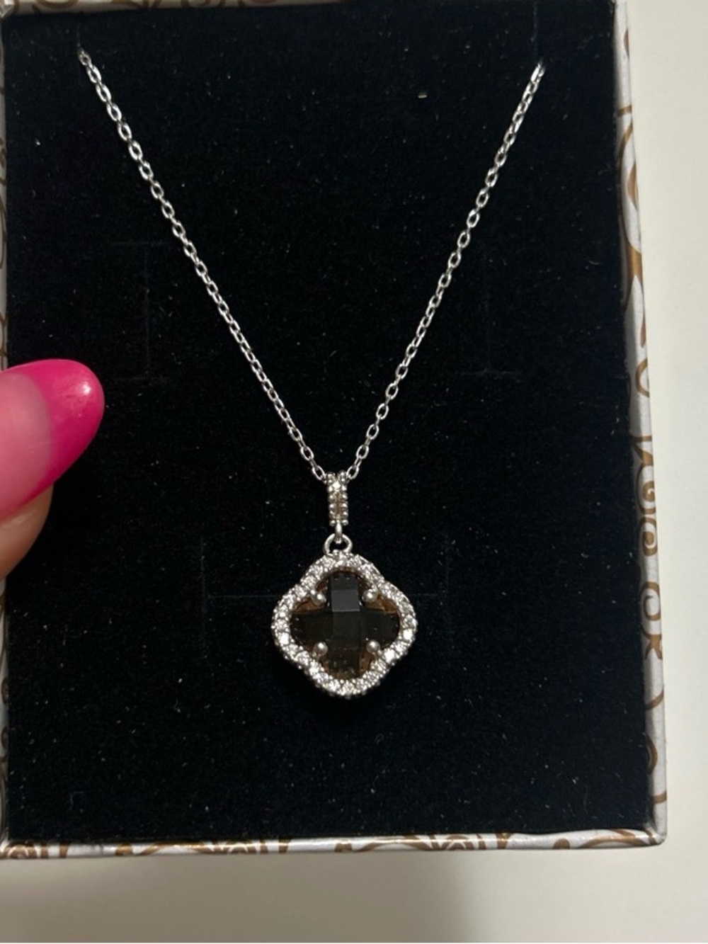 Turkish Sultanite 925 Sterling Silver clover pendant Necklace NWT retail $258